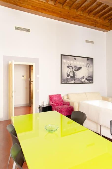 Elegant Apartment Near Piazza Della Signoria Florenz Exterior foto