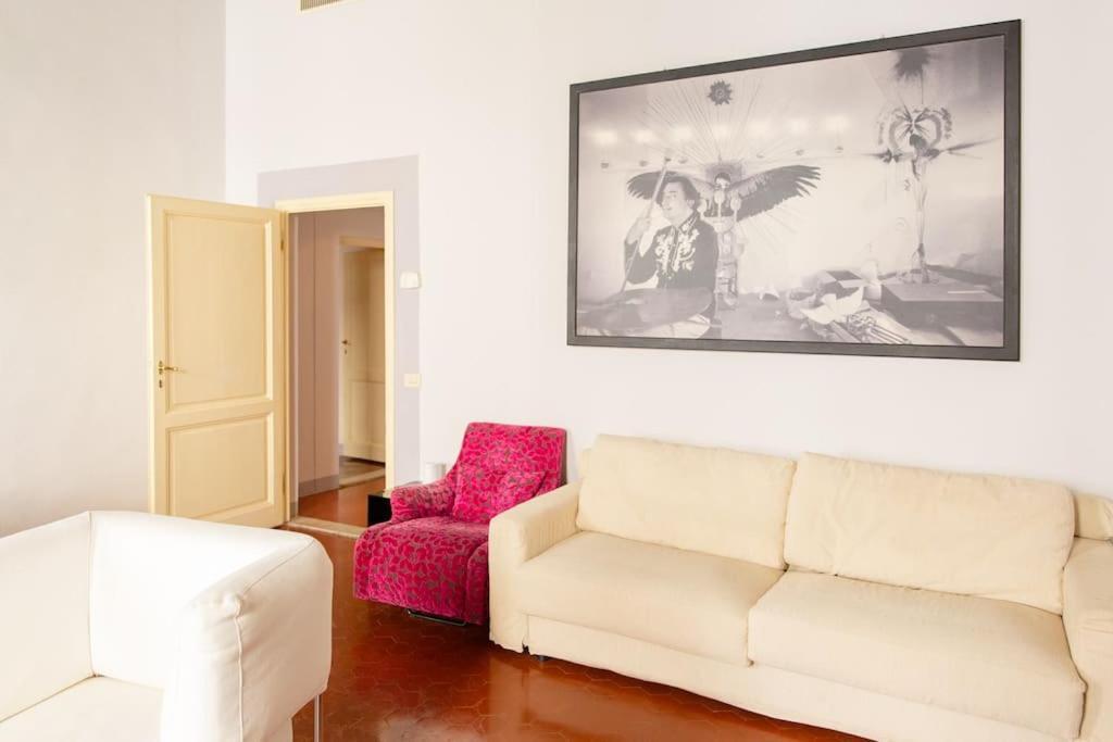Elegant Apartment Near Piazza Della Signoria Florenz Exterior foto
